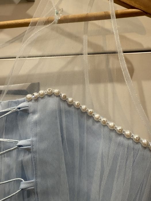 Sukienka na studniowkę