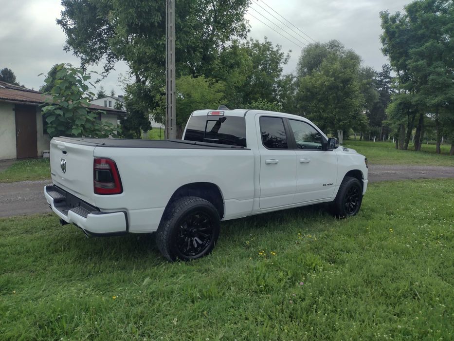 2022 RAM 1500 5.7 Hemi 4x4 Niski przebieg!! Vat 23