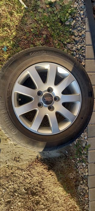 Sprzedam 4 felgi  aluminiowe 15