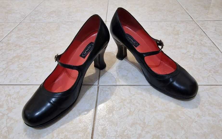 Sapatos de Senhora Pretos - Usados Muito Poucas Vezes