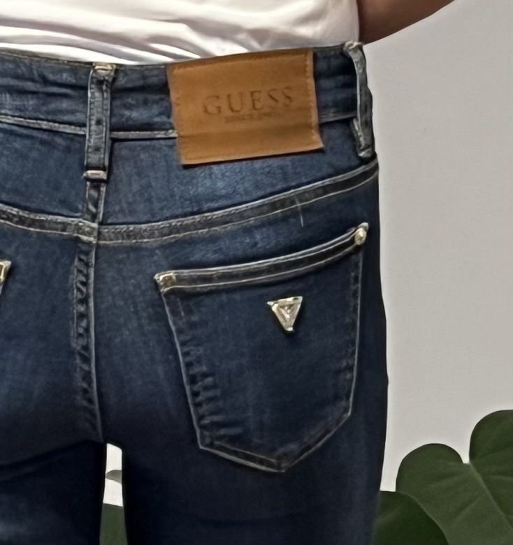 Guess dżinsy spodnie dżinsowe 24