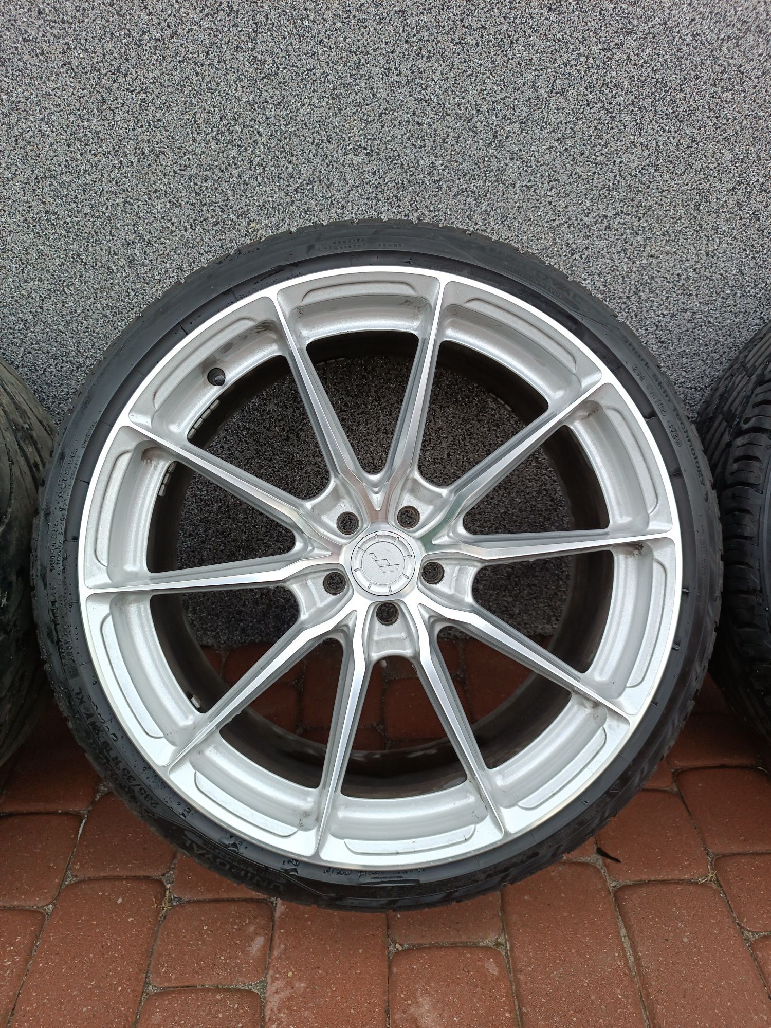 Koła Japan Racing JR37 r19 9,5j. 5x100