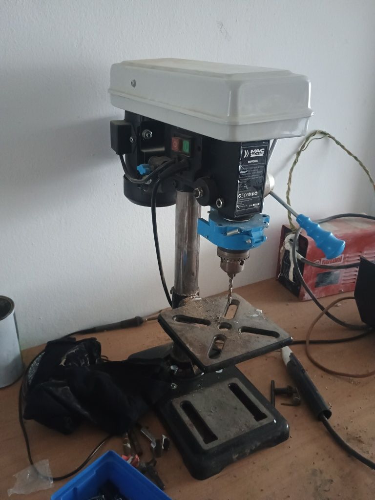 Furadeira de bancada