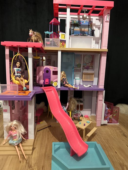 Domek barbie dreamhouse