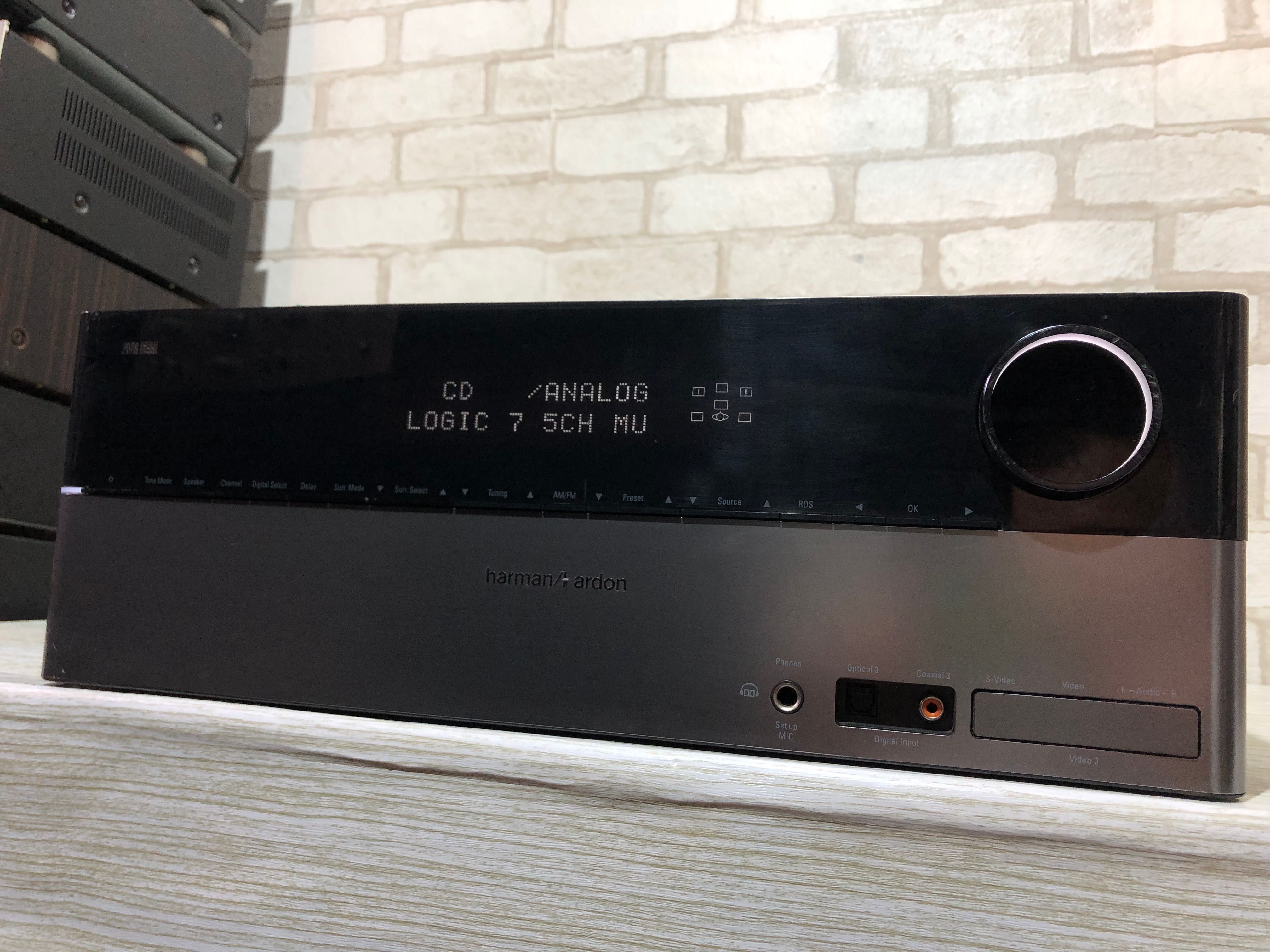 AVСтерео ресивер/підсилювач Harman/Kardon AVR 155/230б/у з Німеччини