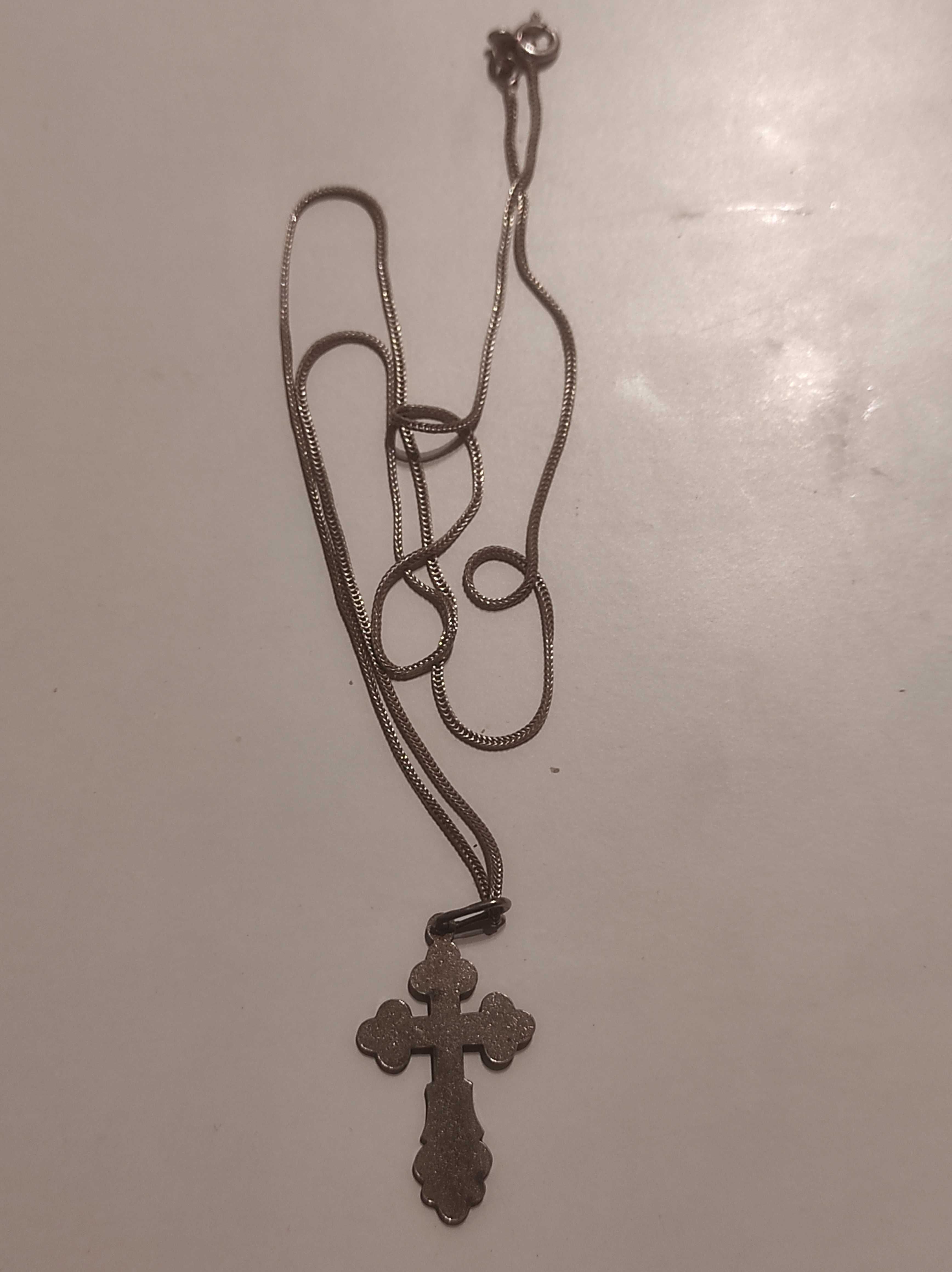 Srebrny łańcuszek z krzyżykiem, próba 925,