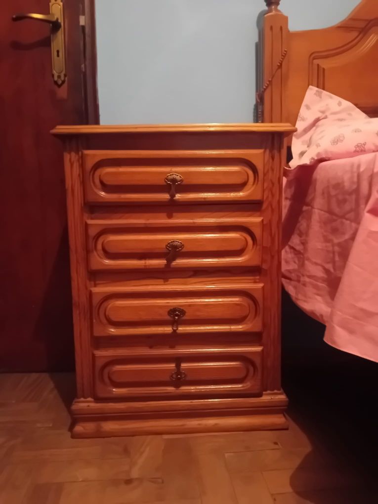 250 esta semana !Aceito propostas  Quarto de casal excelente estado