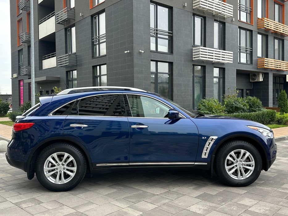 Infiniti QX70 3.7i V6 Premium