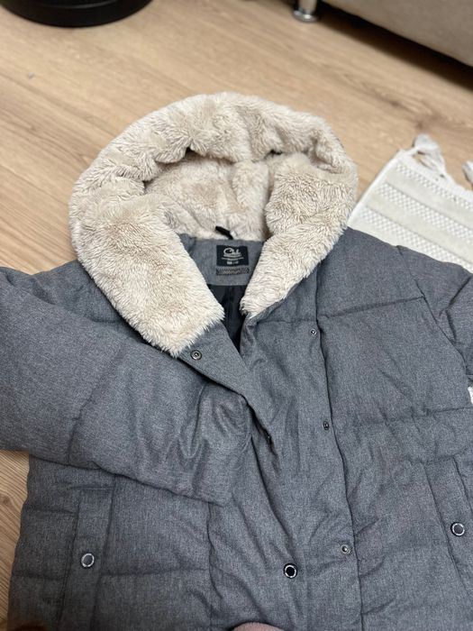 Курточка тепленька в ідеальному стані можна сказати нова