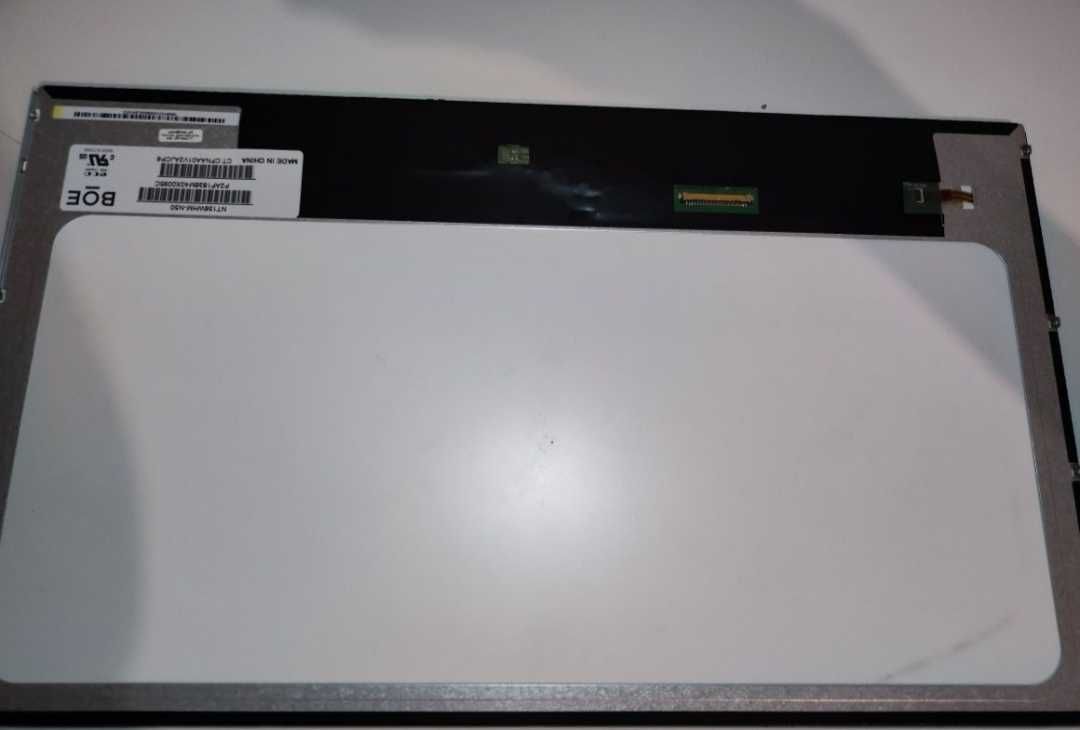 Matryca LED TN błyszcząca 15,6 " 1366 x 768 Elgar 151