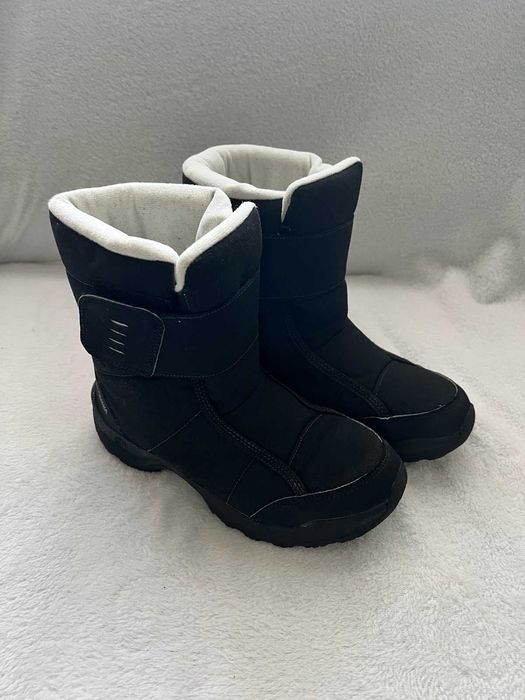 Чоботи фірми Quechua 36 розміру за устілкою 23 см.