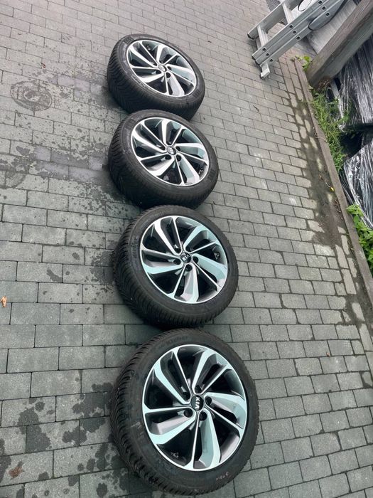 Комплект коліс диски Kia Niro 2017-2021 225/45/r18 В НАЯВНОСТІ