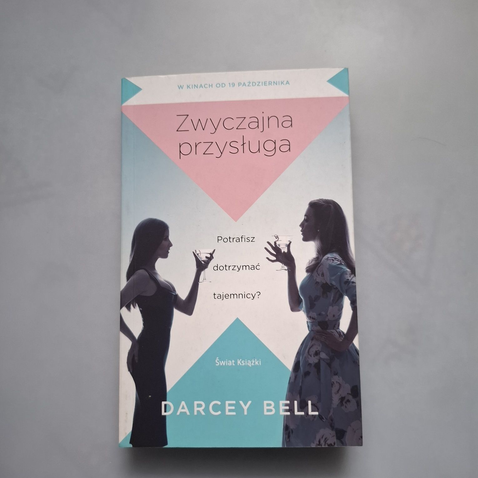 Zwyczajna przysługa Darcey Bell