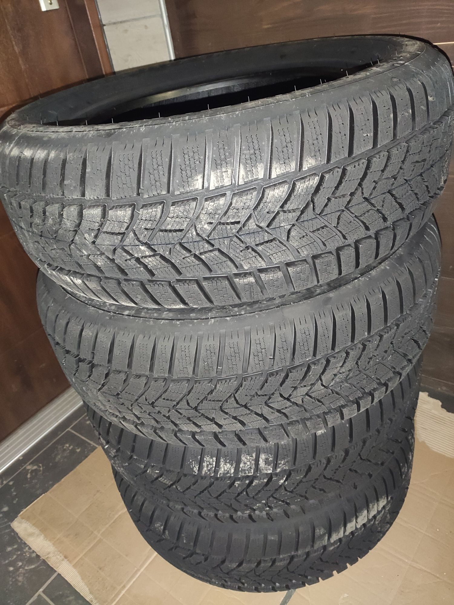 Nowe opony zimowe 215x60r16 Dunlop Winter Sport 5 okazja !!! Dot 4723