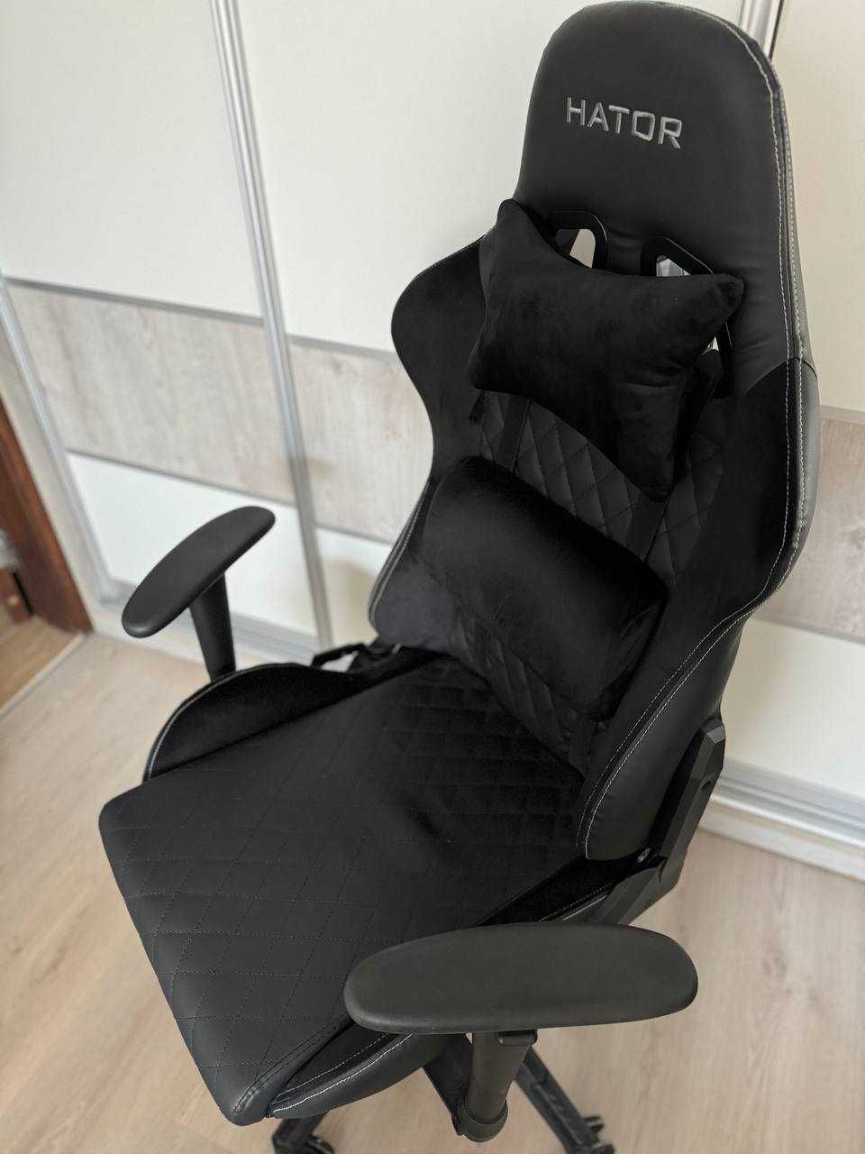 Ігрове крісло HATOR Darkside PRO (Alcantara Black) HTC-917