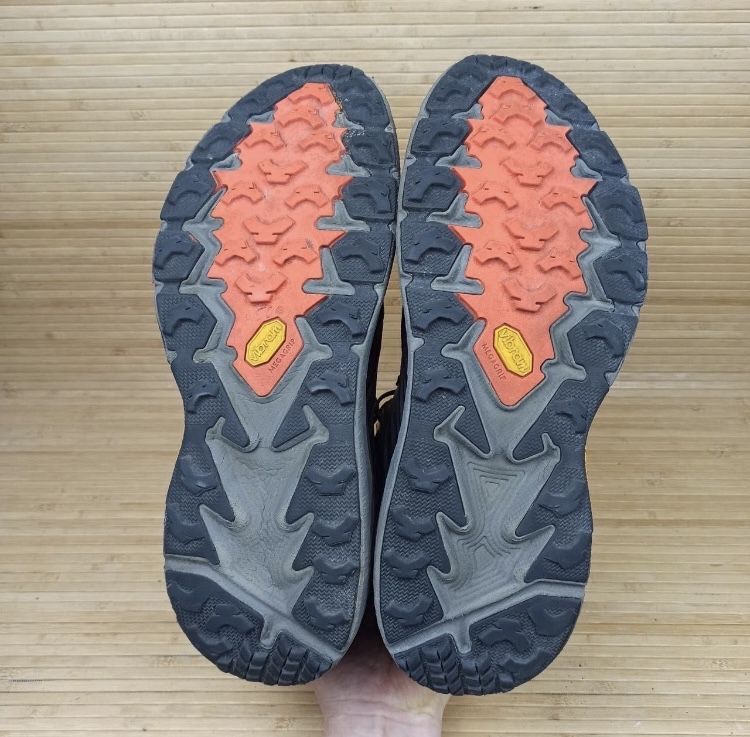 Hoka speedgoat 2 Ботнинки зимние оригинал 49 р.(32.см)
