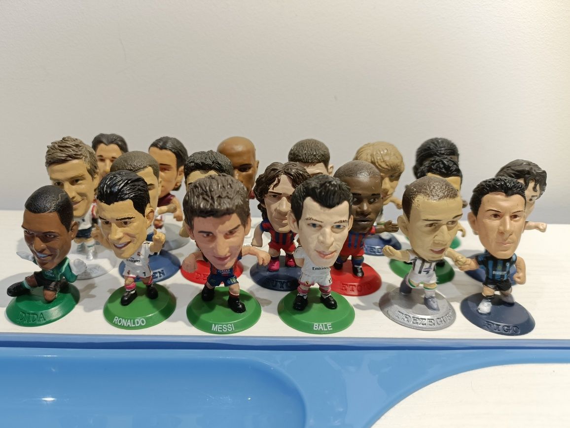 Figurki piłkarzy microstars 19 szt. Messi Ronaldo Bale Kaka Henry