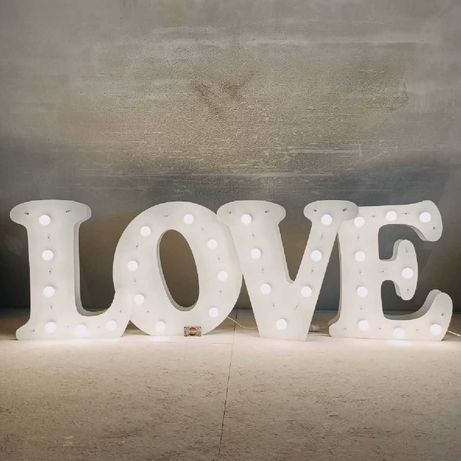 Слово love декор фотозона буква неон надпись лампочками подсветкой