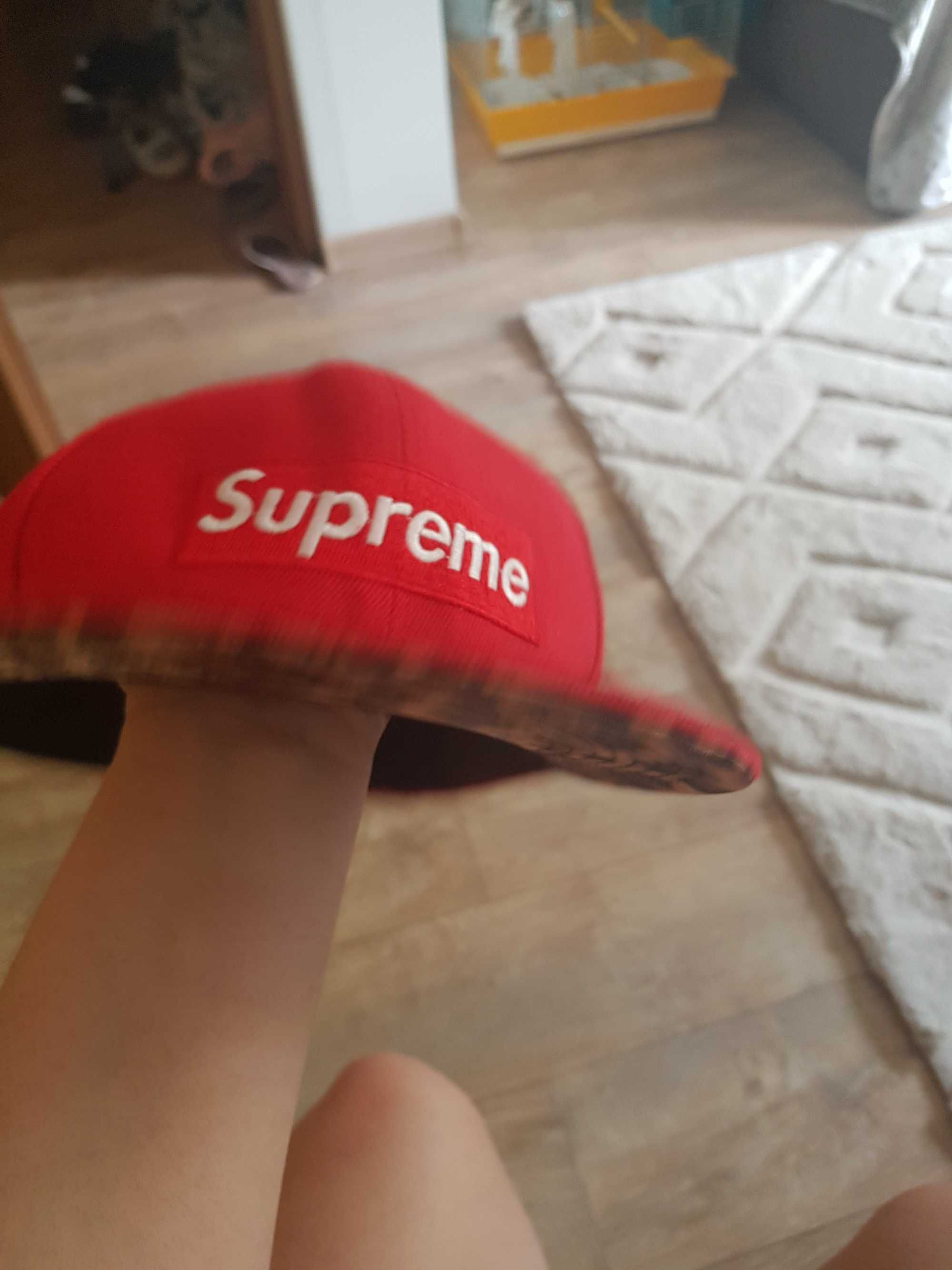 Czapka supreme czerwona
Roxm uniwersalny unisex oryginal nowa