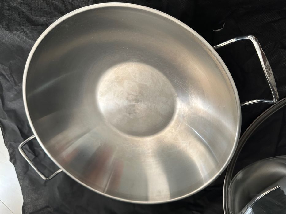 Lote de cozinha, máquina de pipocas e wok Fissler(como novos)