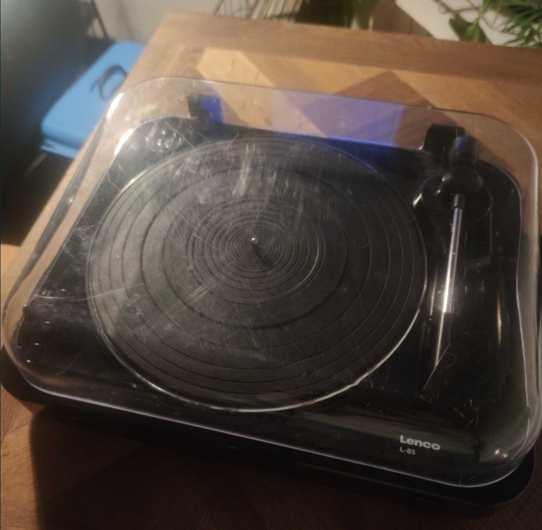 Gramofon LENCO L-85