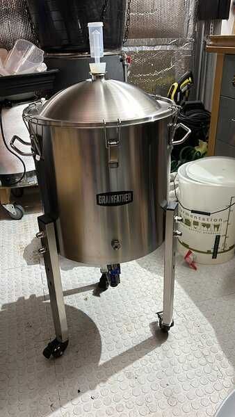ЦКТ Grainfather SF50 Ферментер Цилиндро конический танк