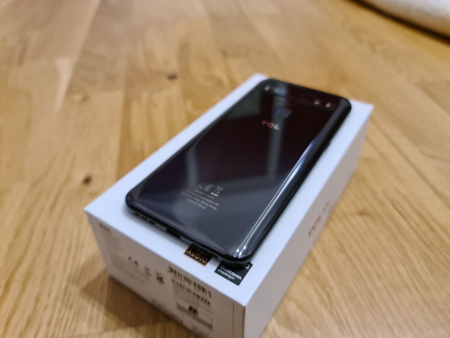 NOWY Smartfon TCL 10 5G 6 GB RAM 128 GB ROM Bez SimLock