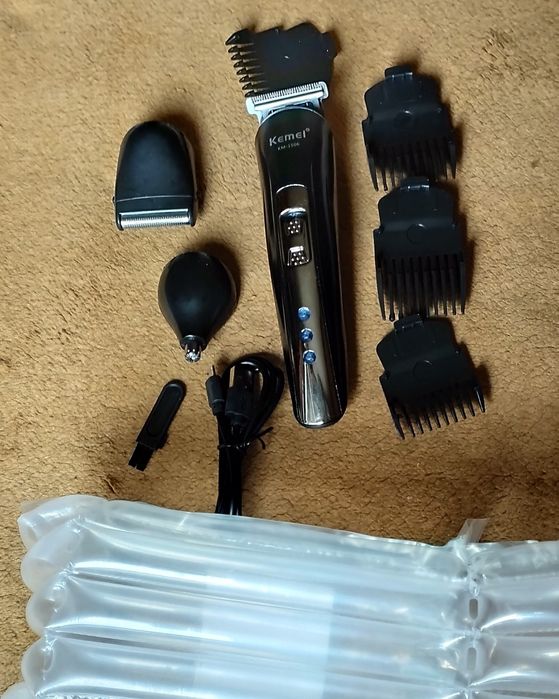 Машинка для стрижки волос 3 в 1