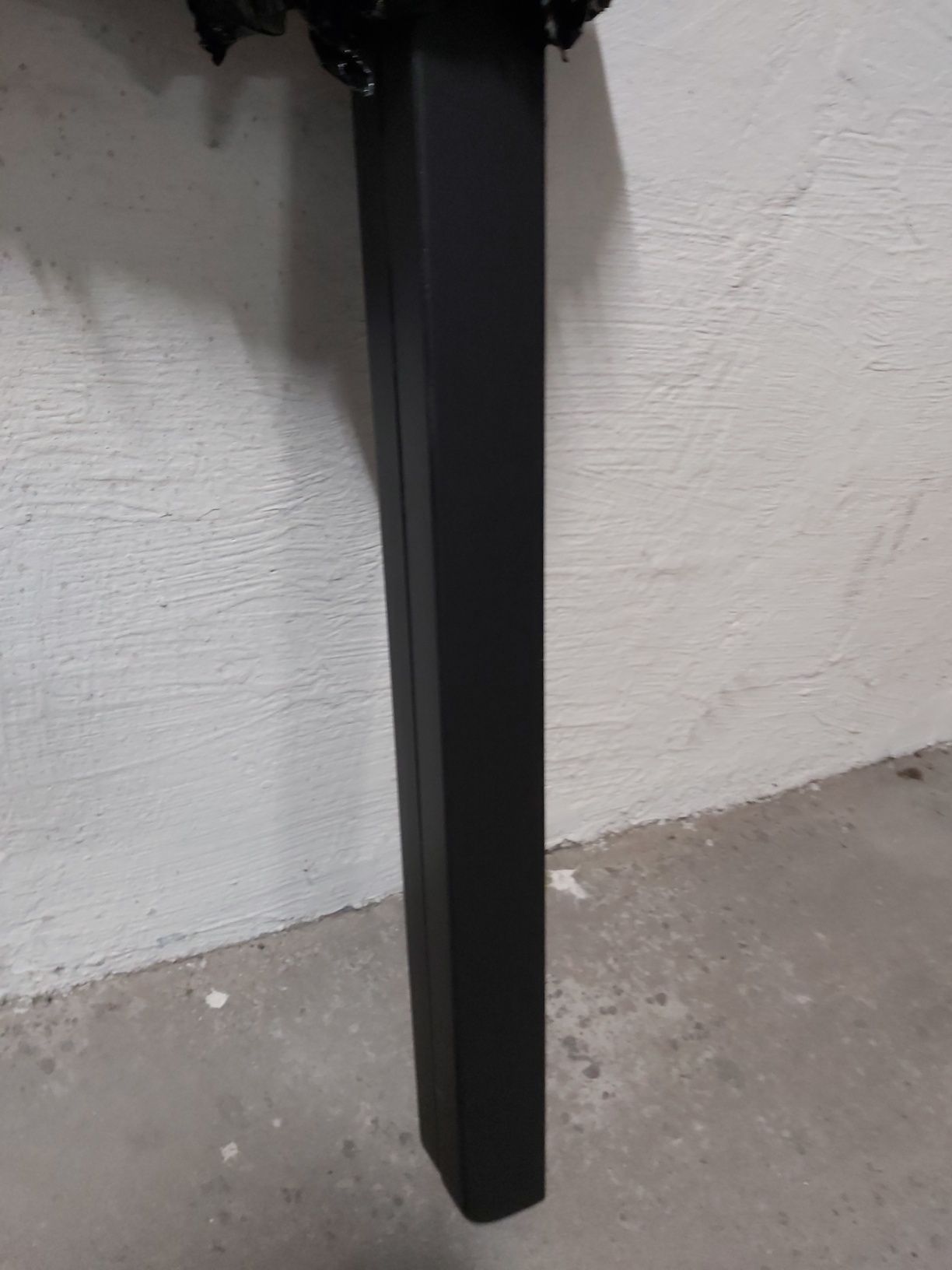 Stół okragly 85cm + 2 krzesła + 2 poduszki