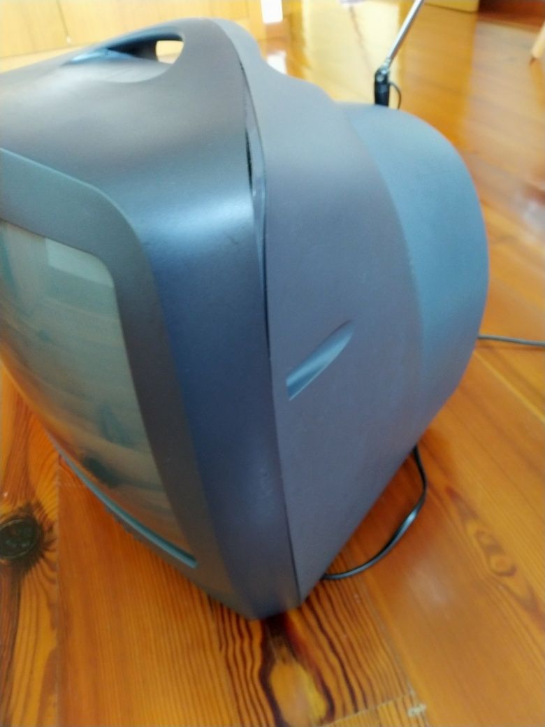 Televisão philips modelo 14pt1353/00 anos 90. Ver bem descrição