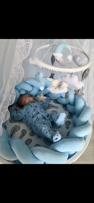 Мобіль музичний в дитяче ліжечко