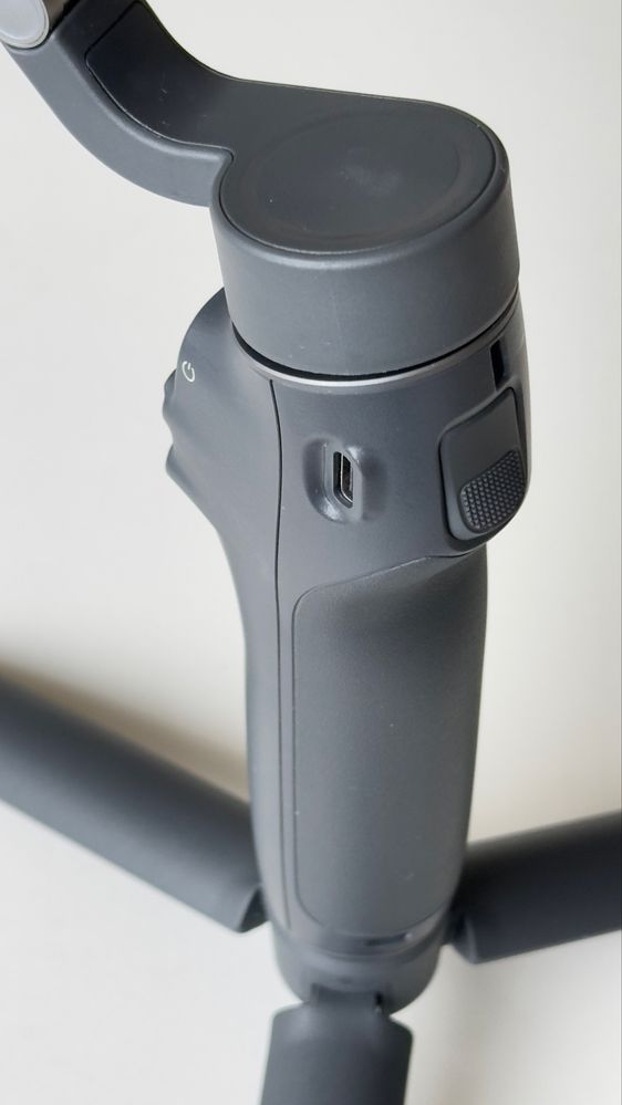 Gimbal DJI Osmo Mobile 6 w świetnym stanie