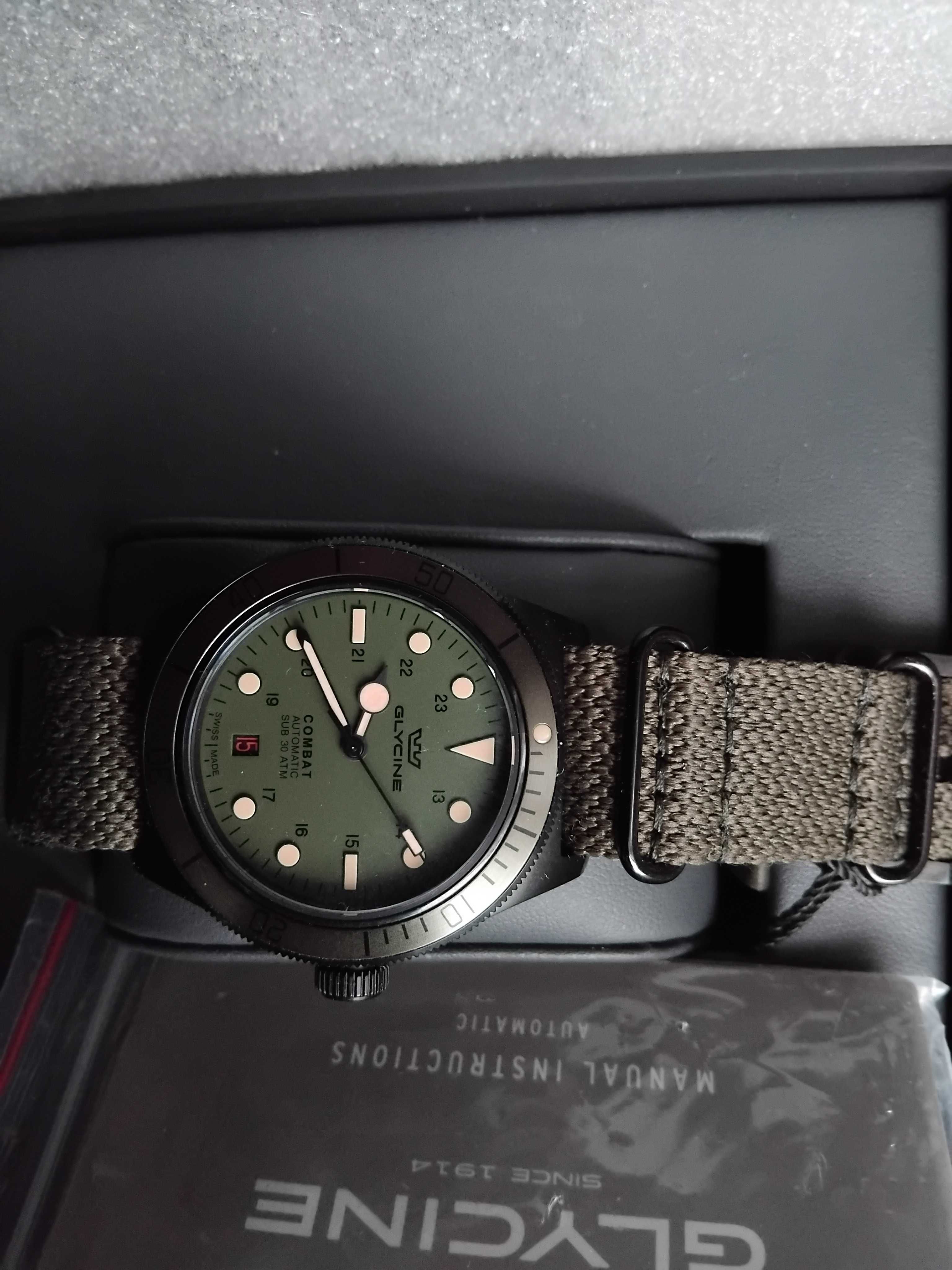 Новий годинник GLYCINE Combat Automatic GL0408 Switzerland