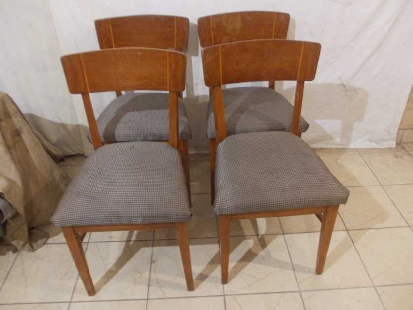 Stare krzesła drewniane Bilea z lat 60 vintage