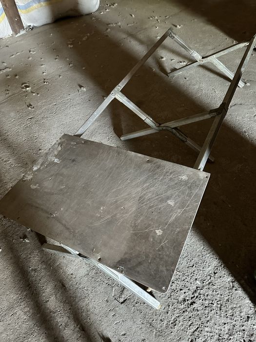 Розкладний  стіл  алюміній