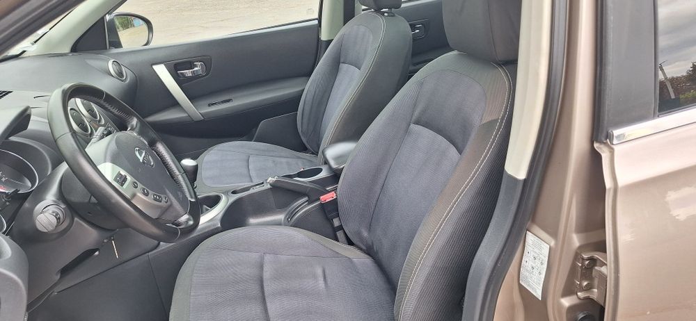 NISSAN Qashgai +2 Tecna 1.5диз. 81kv.110л.с. 6-Ступка