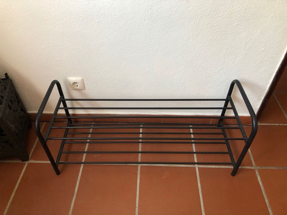 Sapateira Jysk pouco uso