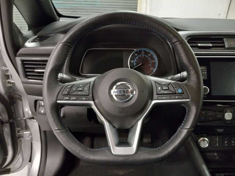 2022 Nissan Leaf SV 40 kWh