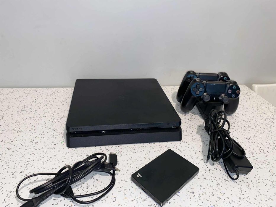 Konsola Playstation 4 slim 500gb + dysk
