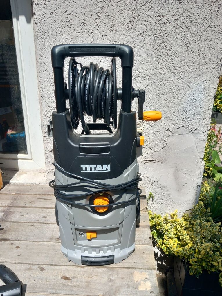 Myjka Ciśnieniowa Titan 2200W 150 BAR TTB2200PRW