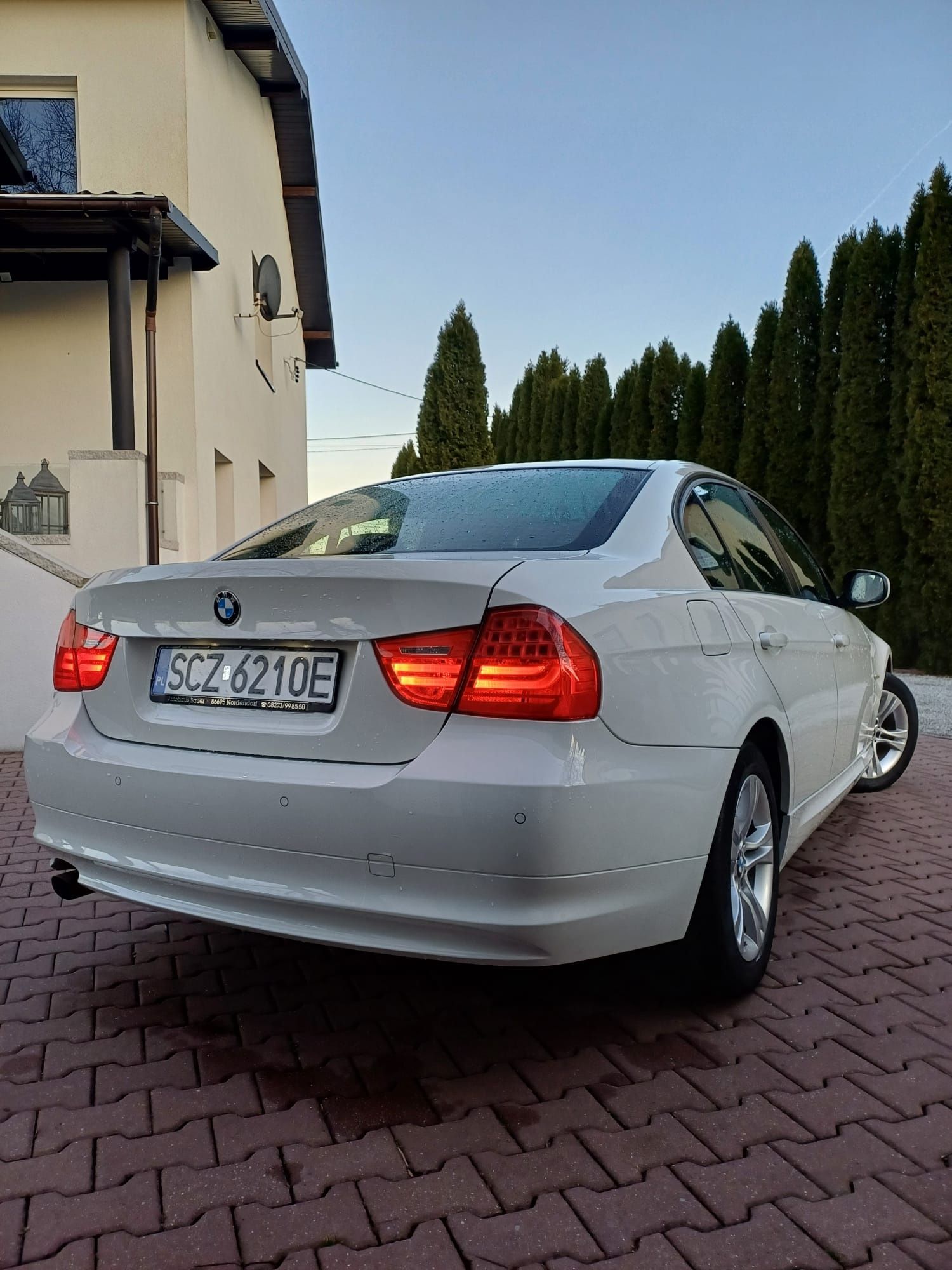 BMW e90 320i przebieg tylko 120 tyś stan bdb