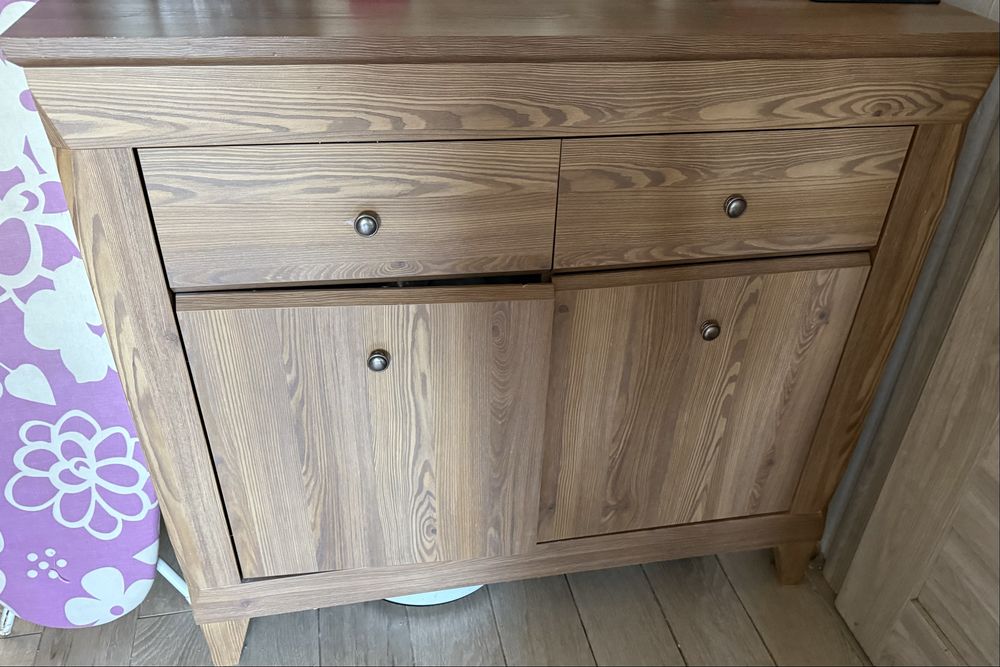 komoda szafka szuflady Bergen - Black Red White modrzew sibiu złoty