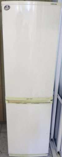 Холодильник двухкамерный Samsung RL17MBSW1/XEK