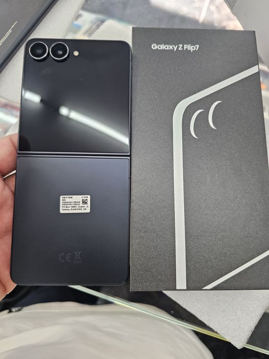 Samsung galaxy Zflip 7 ..512gb