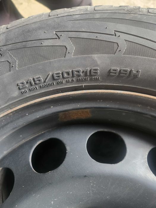 Гума Goodyear 215/60 r16 з металевими дисками