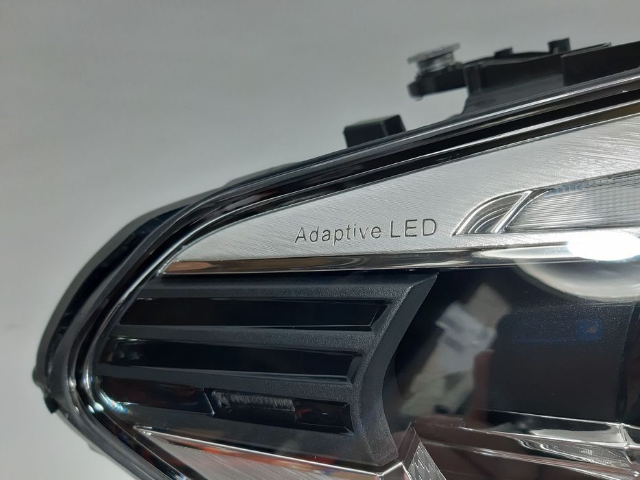 Фара передня права adaptive LED BMW 5 2017-2020 (63117214962)