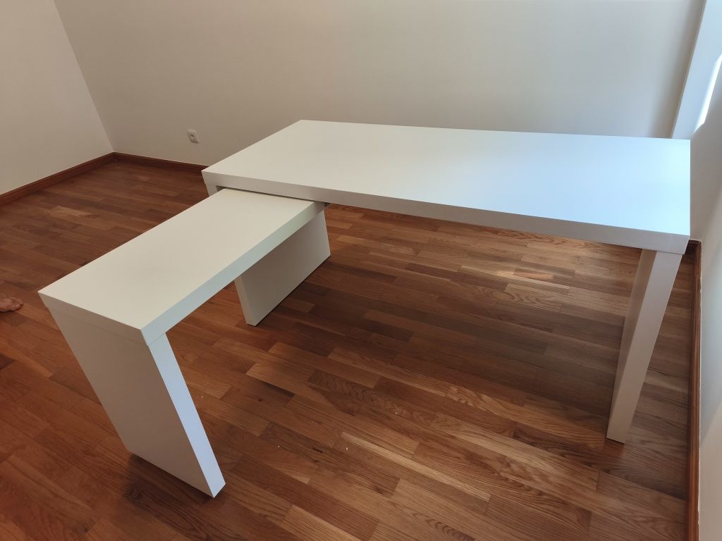 Secretária branca MALM como nova
