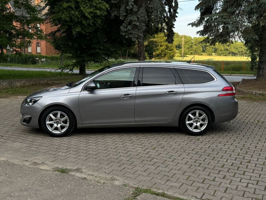 Peugeot 308 1.6 HDI Bi-Xenon Led Navigacja Zarejestrowany Super Stan.