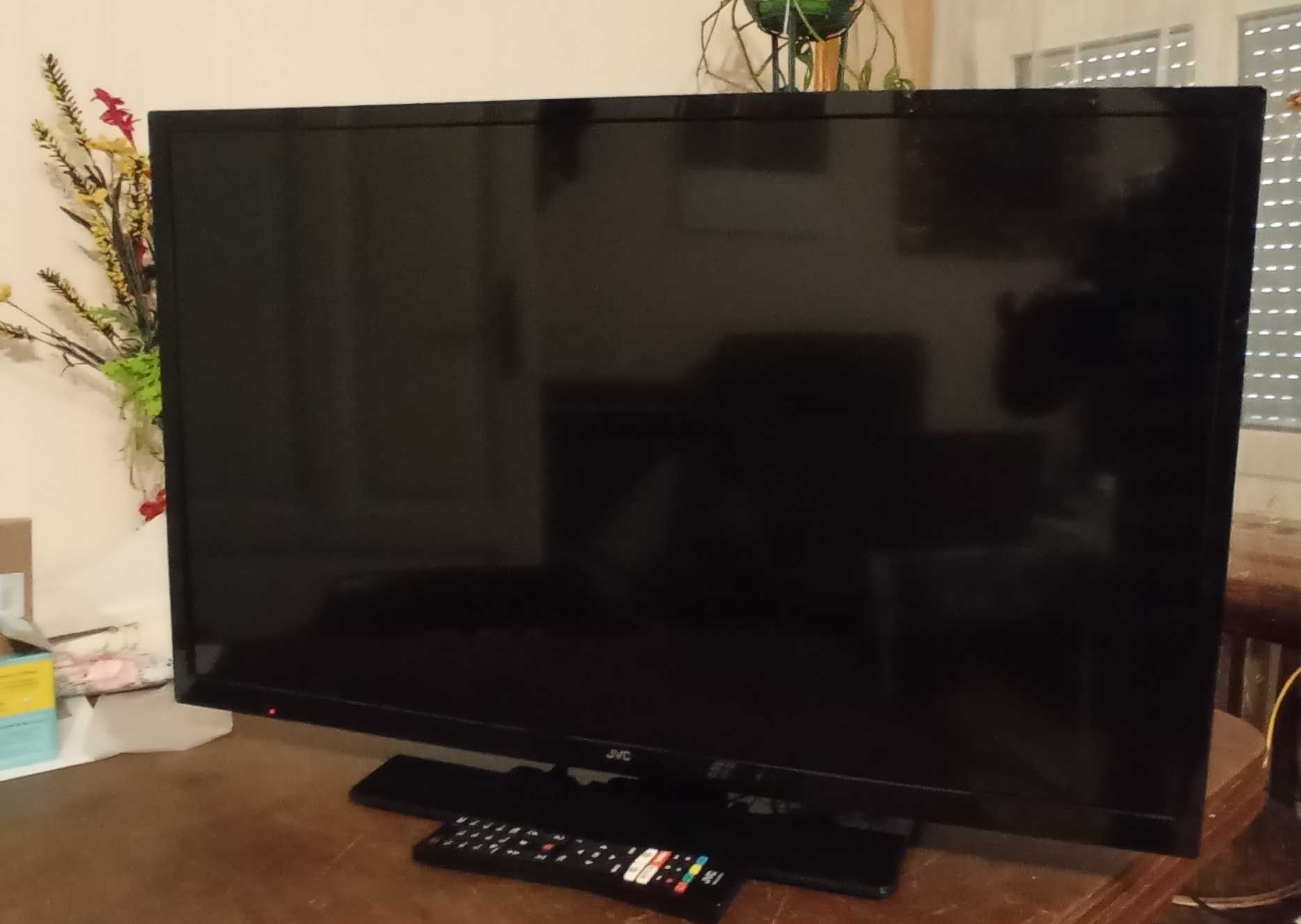 Telewizor 32", JVC, LT-32VF52M, LED, Full HD, SMART.