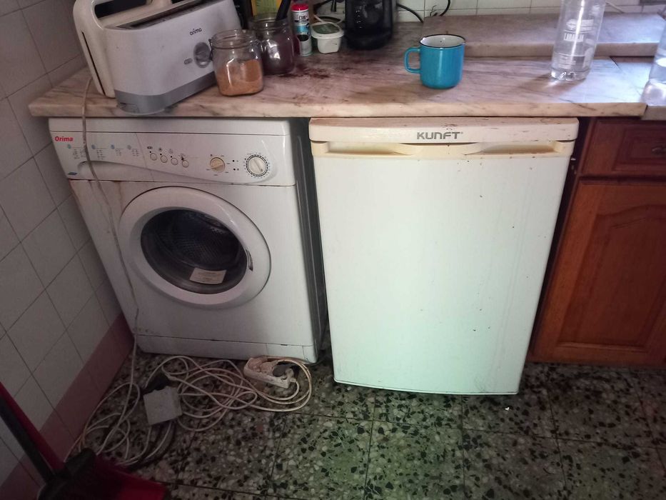 cozinha completa de madeira (pedra de mármore; eletrodoméstico )